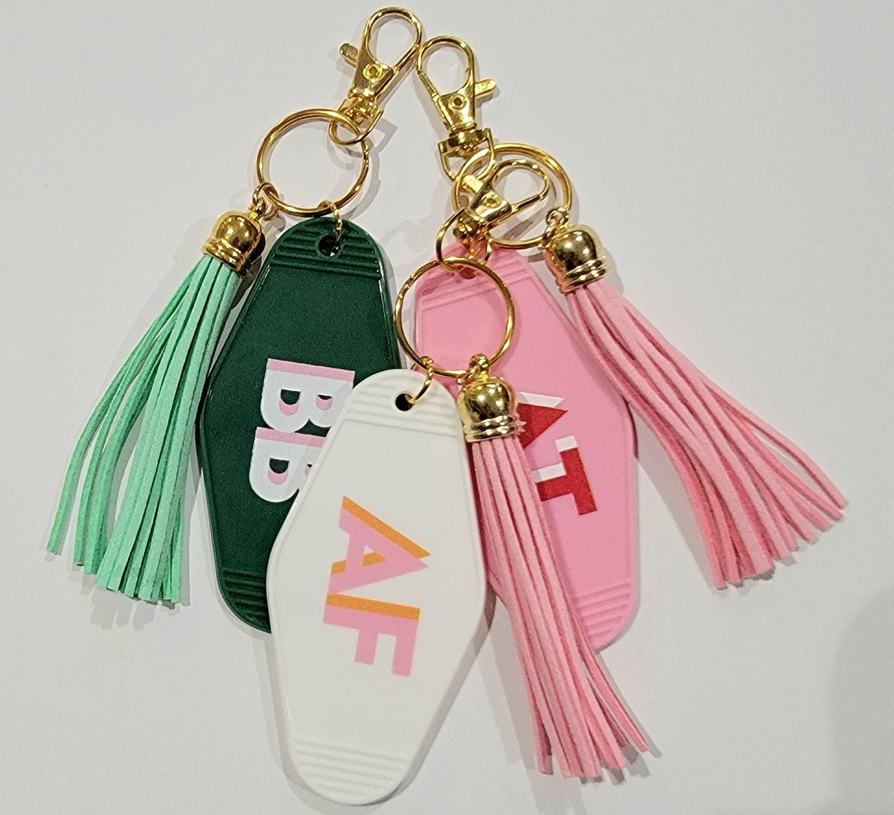 Motel Keychain Personalized with Shadow Monogram Retro Hotel Keychain Bridesmaid Gifts Bachelorette Gift Preppy Glitter Keychain with Tassel