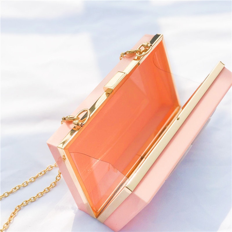 Mrs Purse Bride Clutch for Wedding Bridal Clutch Custom Gift for Bride to Be Personalized Bridesmaid gift Bridal Party Bags Acrylic handbag