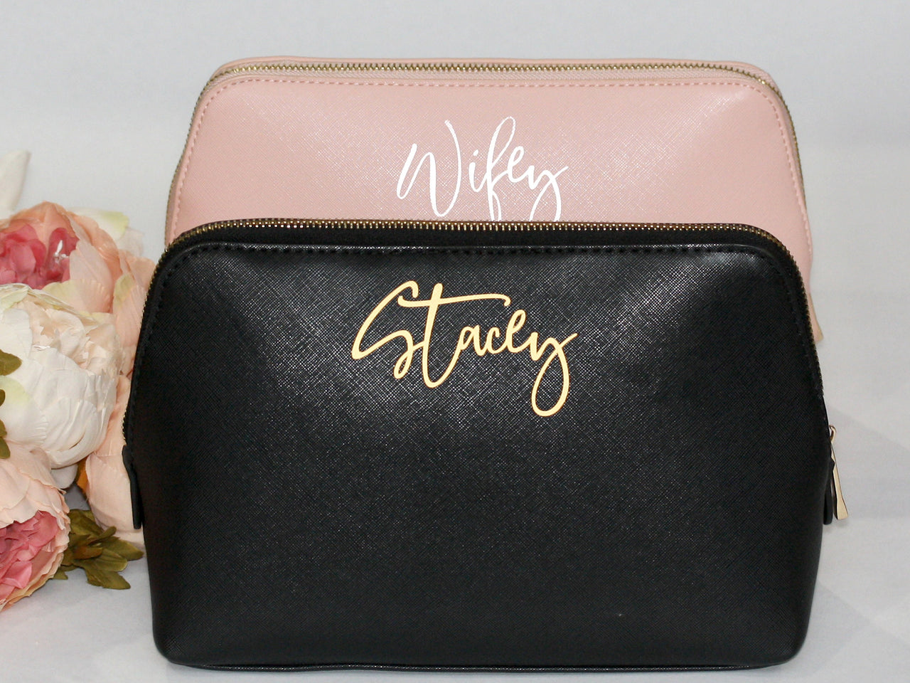 Personalized Vegan Leather make up bag, Monogram Bridesmaids Gifts, Bridal Party Bags Set of 5 6 7 8 + get DISCOUNT, pleather makeup bag