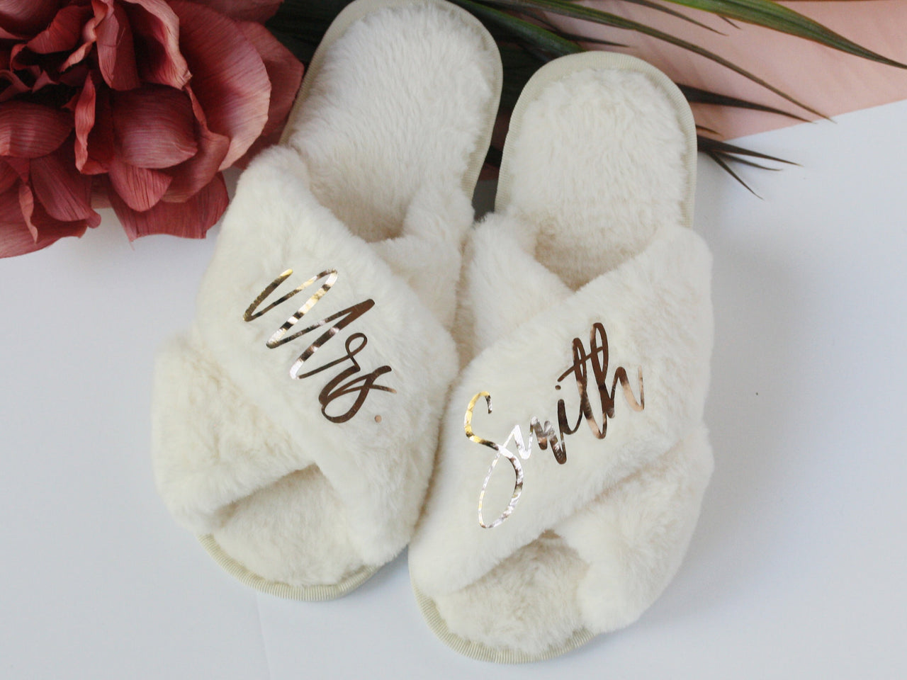 Bride Slippers, Bridesmaid slippers, Bridal slippers, custom slippers, fluffy slippers, Wedding slipper set, bridesmaid gifts, personalized
